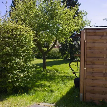 Inselblume 28 - Mit Garten In Holiday home *