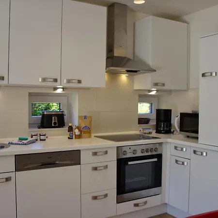 Inselblume 28 - Mit Garten In *